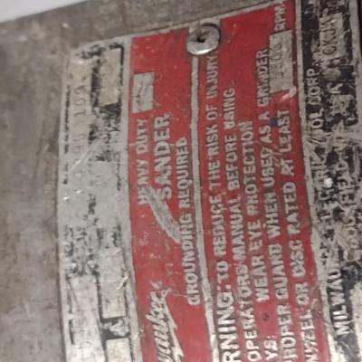 Milwaukee Heavy Duty Sander