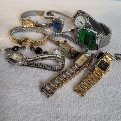 MANY WATCHES FOR PARTS OR REPAIR