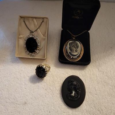 BLACK CAMEO JEWELRY