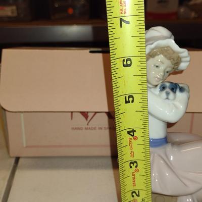 Nao by Lladro Porcelain Figurine- 'A Big Hug' (#1)