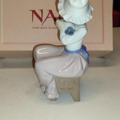 Nao by Lladro Porcelain Figurine- 'A Big Hug' (#1)