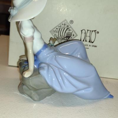 Nao by Lladro Porcelain Figurine- 'Listening to the Birds Song' (#5)