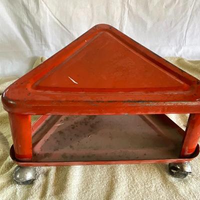 3 wheel red dollie
