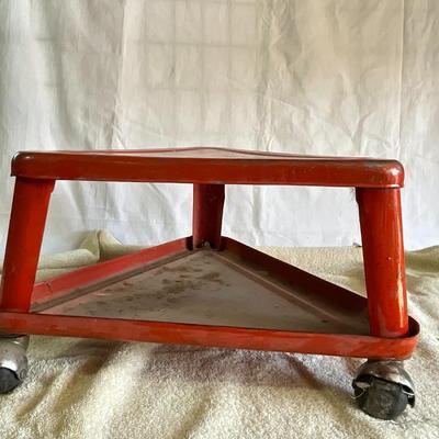 3 wheel red dollie