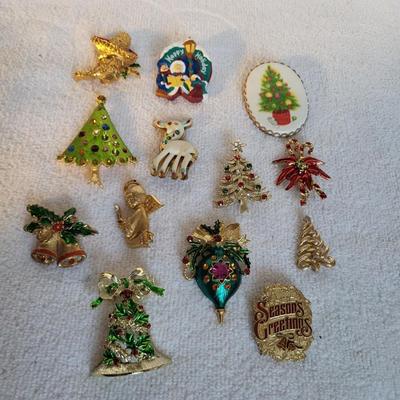 HOLIDAY BROOCHES
