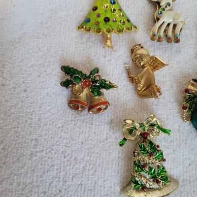 HOLIDAY BROOCHES