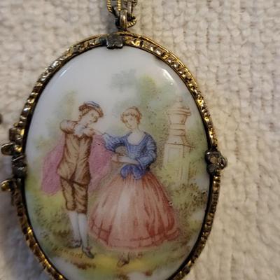 CAMEO BROOCHES AND 2 NECKLACES