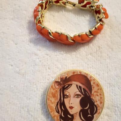 VICTORIAN PILL BOX AND SOME COSTUME JEWELRY