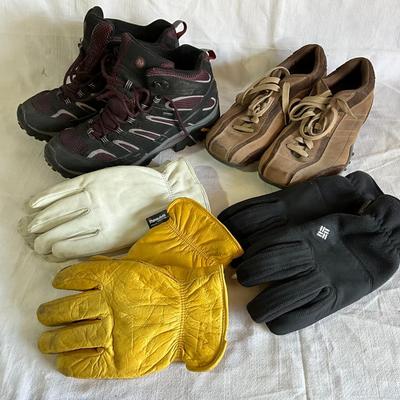Merrell Vibram hiking boots 12, Sketchers 12, gloves