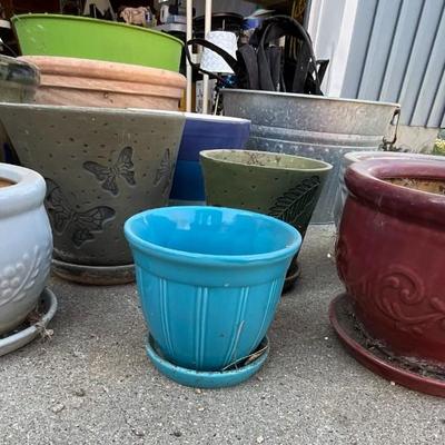 Varity of planting pots