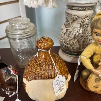 Sale Photo Thumbnail #92: Lots of miscellaneous items,