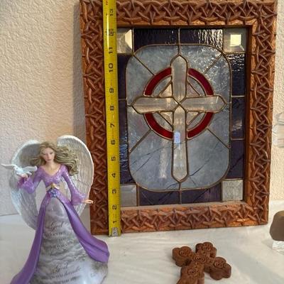 Lot 57 - Crystal, Stained Glass and Wooden Crosses and Thomas Kinkade Angel