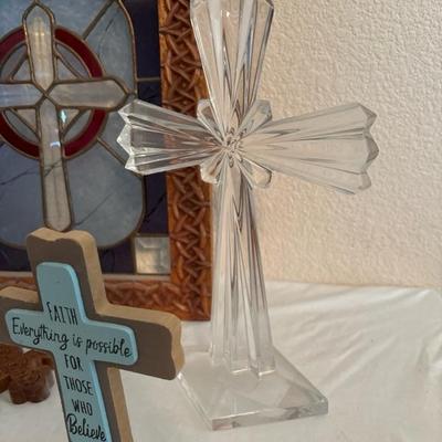 Lot 57 - Crystal, Stained Glass and Wooden Crosses and Thomas Kinkade Angel
