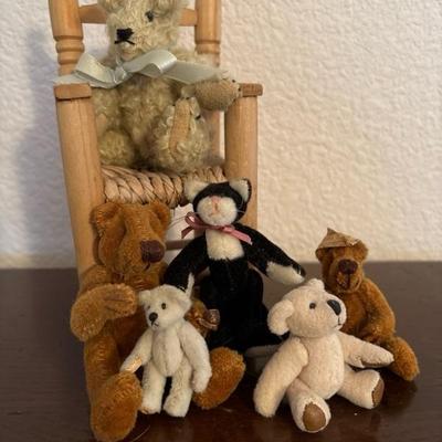 Lot 64 - Miniature Bears, Cat (Some are Boyd's)