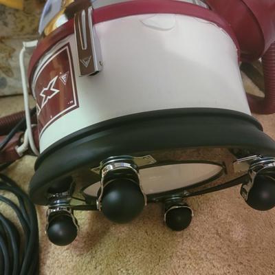 Fairfax Fax-o-matic working vintage vacuum cleaner