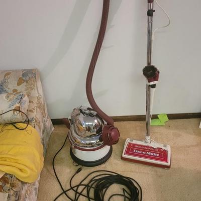 Fairfax Fax-o-matic working vintage vacuum cleaner
