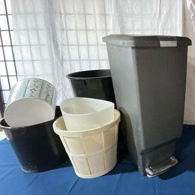 Garbage baskets