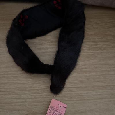 Mink collar