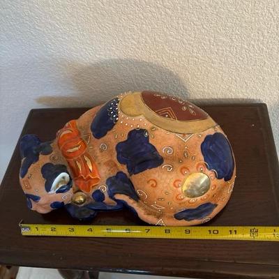 Lot 68 - Vintage Sleeping Cat Kutani Style Moriage Decorated Porcelain