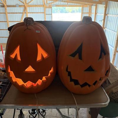 Pumpkins-both work-left has a boo boo