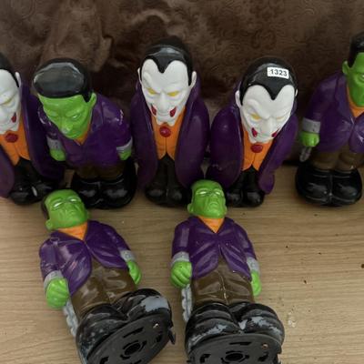 Halloween blow molds-no stakes or lights