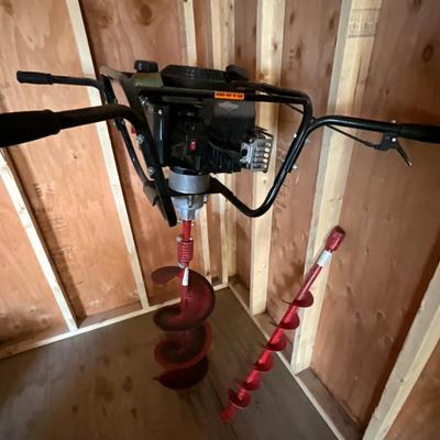 Post Hole Auger, Briggs and Stratton 675