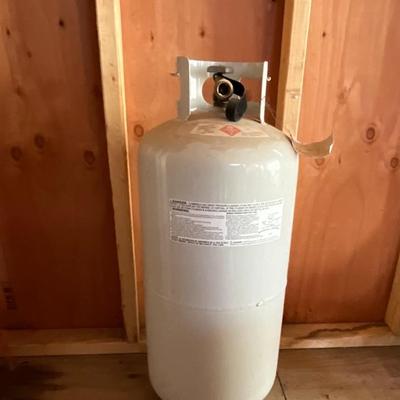 Propane tank, 30# empty additional pictures added