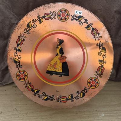 Vintage large tin