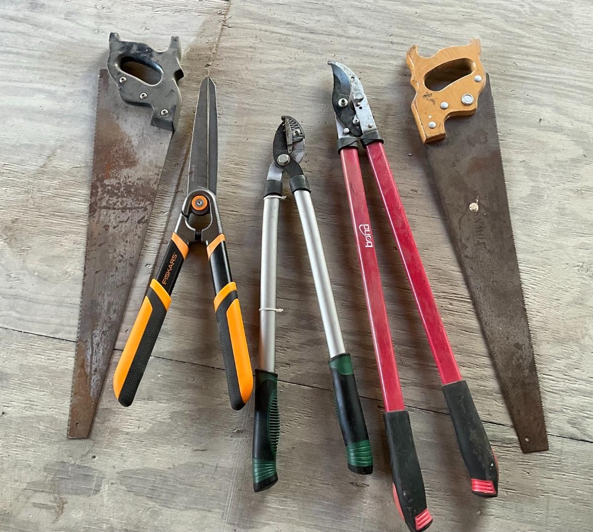 Tree/branch trimming tools | EstateSales.org - Tree Branch Trimming Services