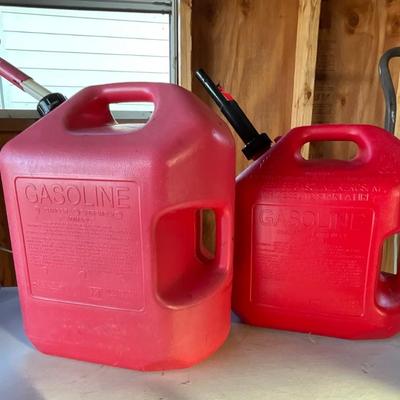 Gas containers