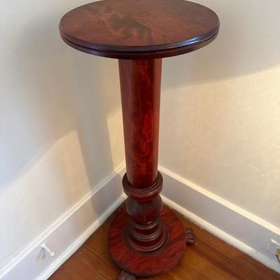 Beautiful Wood Pedestal Stand