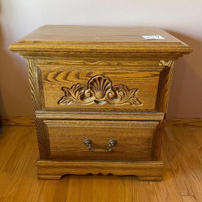 Bebe Night Stand