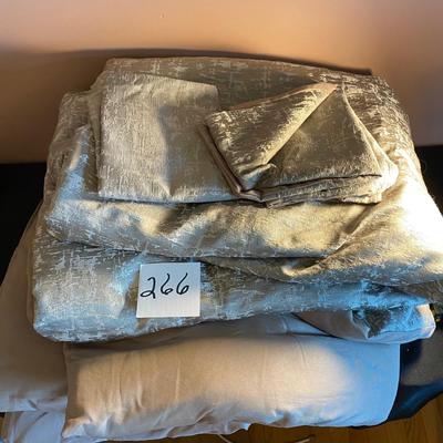 Comforter and Pillow Shams