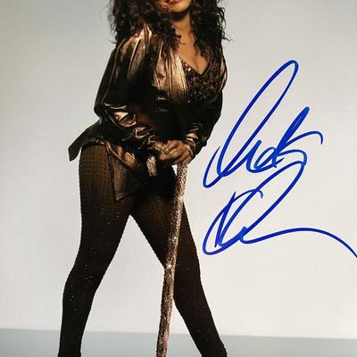 Chaka Khan signed photo