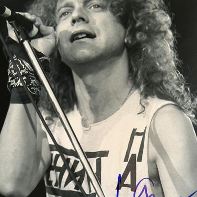Foriegner Lou Gramm signed photo 