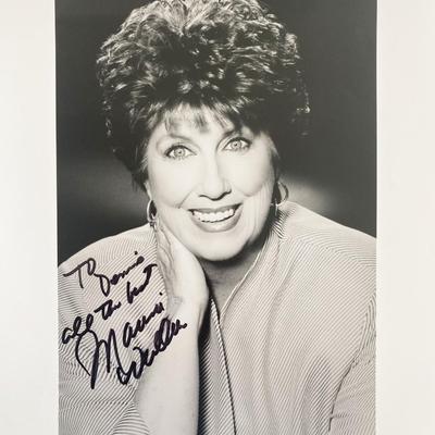 Marcia Wallace signed photo