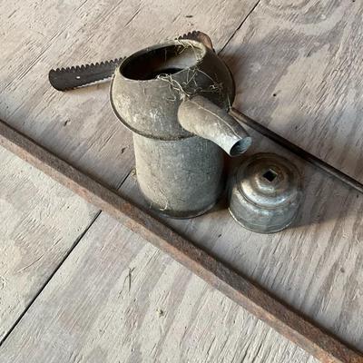 Vintage oil can/cutter, large crowbar