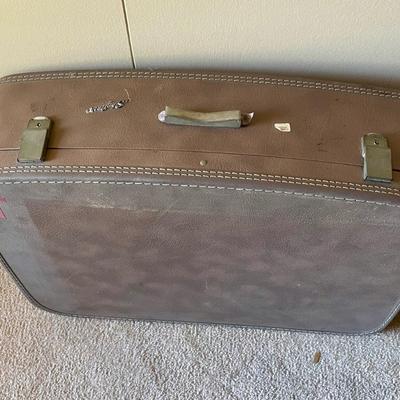 Vintage Suitcase with Yarn