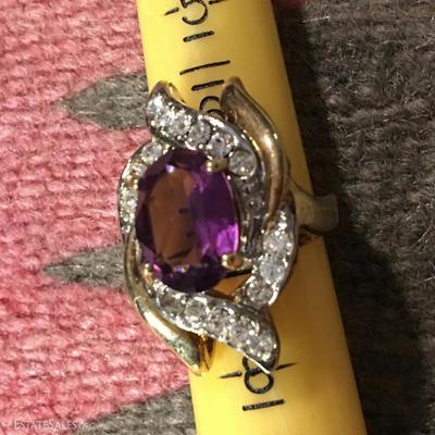 18KT HGE Gold Ring Amethyst Size 7. Lot#10