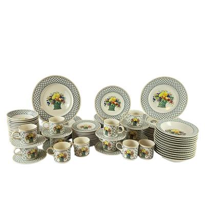 100 Villeroy & Boch 125pc set of "Basket" China