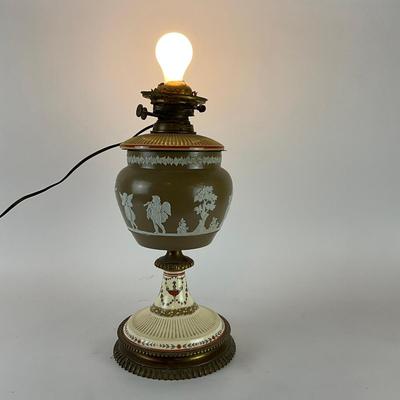 101 Antique Wedgwood Style Lamp