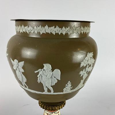 101 Antique Wedgwood Style Lamp