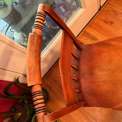 103 Maple Dining Room Table