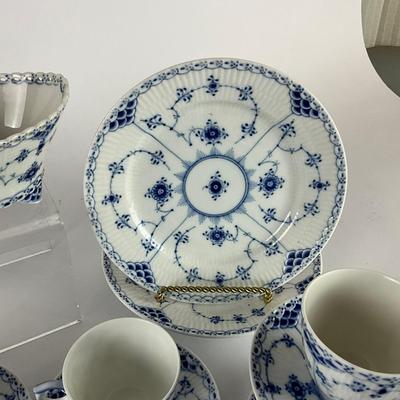 113 Royal Copenhagen Dish Set