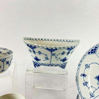 113 Royal Copenhagen Dish Set