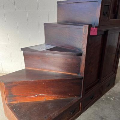 Kaidon Dansu Wood Staircase
