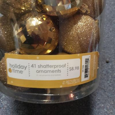 Christmas in October (1BH-KD)