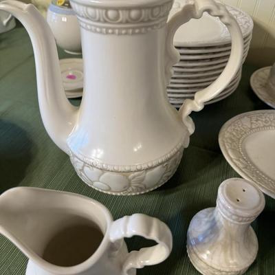 Vintage Metlox Vernon Antigua Dinner Set