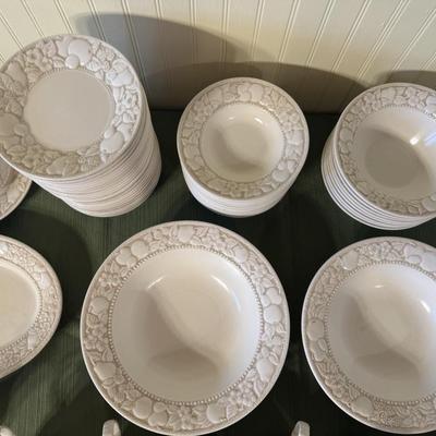 Vintage Metlox Vernon Antigua Dinner Set