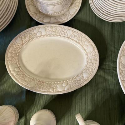 Vintage Metlox Vernon Antigua Dinner Set